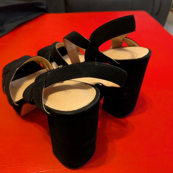 LIMELIGHT Black Suede Platform Heels - Size 11M - Picture 5 of 6